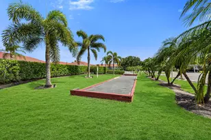 208 Furse Lakes Cir, Naples, FL 34104 - Photo 35