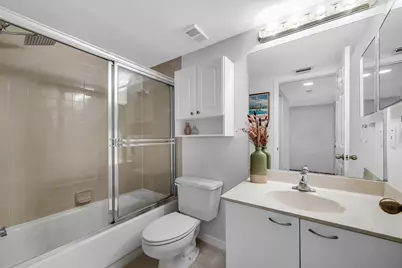 208 Furse Lakes Circle #D6, Naples, FL 34104 - Photo 29