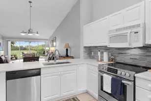 1100 Eastham Way, Naples, FL 34104 - Photo 5