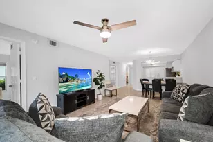 925 New Waterford Dr, Naples, FL 34104 - Photo 7