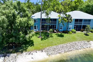 925 New Waterford Dr, Naples, FL 34104 - Photo 49