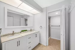 925 New Waterford Dr, Naples, FL 34104 - Photo 17
