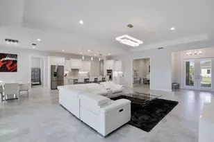 14327 Laguna Spgs Ln, Naples, FL 34114 - Photo 11