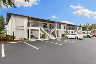 236 Pebble Beach Cir, Naples, FL 34113 - Photo 1
