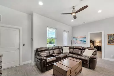 3196 Connecticut Avenue, Naples, FL 34112 - Photo 9