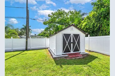 3196 Connecticut Avenue, Naples, FL 34112 - Photo 35