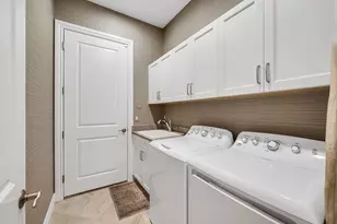 6589 Roma Way, Naples, FL 34113 - Photo 29