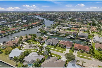 931 Ivory Court, Marco Island, FL 34145 - Photo 43