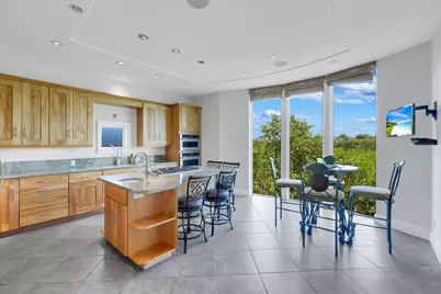 834 Hideaway Circle W, Marco Island, FL 34145 - Photo 3