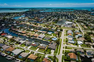 1517 Buccaneer Ct, Marco Island, FL 34145 - Photo 31