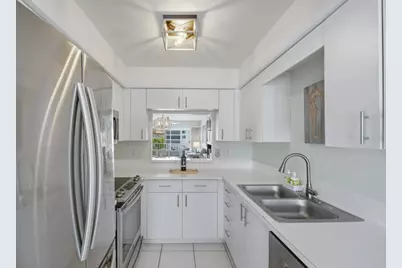 919 Huron Court #301, Marco Island, FL 34145 - Photo 5