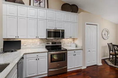 6658 Castlelawn Place, Naples, FL 34113 - Photo 11
