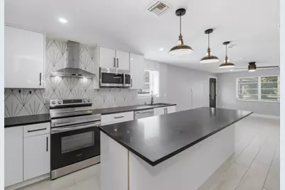 3577 Hibiscus Avenue #A AND B, Naples, FL 34104 - Photo 3