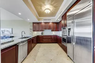 1050 Borghese Ln, Naples, FL 34114 - Photo 5