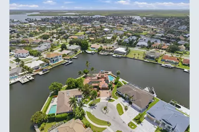 197 Gulfport Court, Marco Island, FL 34145 - Photo 35