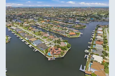 197 Gulfport Court, Marco Island, FL 34145 - Photo 45