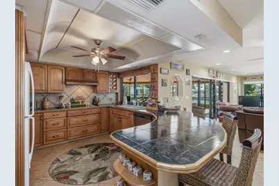 197 Gulfport Court, Marco Island, FL 34145 - Photo 7
