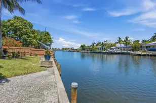 197 Gulfport Ct, Marco Island, FL 34145 - Photo 31