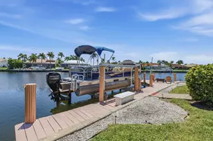 197 Gulfport Ct, Marco Island, FL 34145 - Photo 27