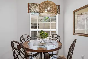 9243 Tesoro Ln, Naples, FL 34114 - Photo 7
