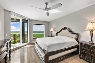 1060 Borghese Ln, Naples, FL 34114 - Photo 15