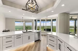 1060 Borghese Ln, Naples, FL 34114 - Photo 13