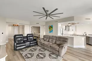 1060 Borghese Ln, Naples, FL 34114 - Photo 5