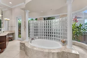 486 Clifton Ct, Marco Island, FL 34145 - Photo 17