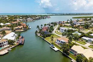 486 Clifton Ct, Marco Island, FL 34145 - Photo 45