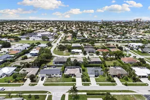 1489 Bermuda Rd, Marco Island, FL 34145 - Photo 33