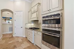 3266 Runaway Ln, Naples, FL 34114 - Photo 11