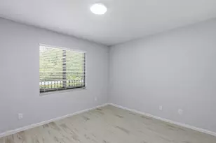5784 Deauville Cir, Naples, FL 34112 - Photo 5