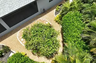 111 S Bahama Ave, Marco Island, FL 34145 - Photo 31