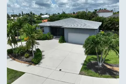 111 S Bahama Avenue, Marco Island, FL 34145 - Photo 3