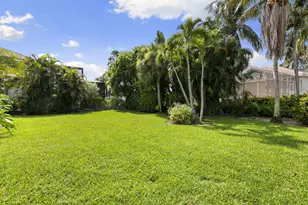 949 Spruce Ave, Marco Island, FL 34145 - Photo 25