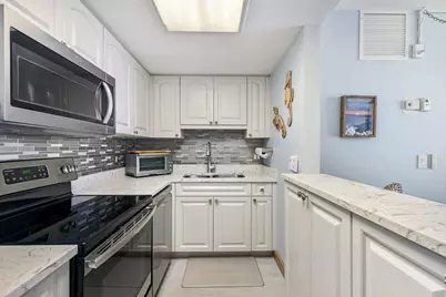 180 Seaview Court #911, Marco Island, FL 34145 - Photo 9