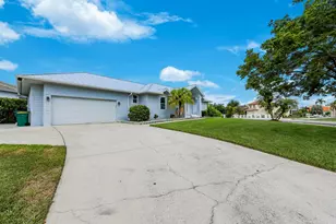 398 Wales Ct, Marco Island, FL 34145 - Photo 7