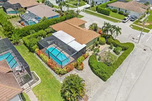 1485 Honeysuckle Ave, Marco Island, FL 34145 - Photo 5