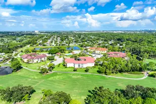 1075 Foxfire Ln, Naples, FL 34104 - Photo 29