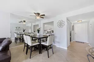 1075 Foxfire Ln, Naples, FL 34104 - Photo 1