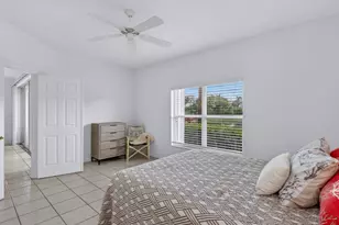 5210 Birmingham Dr, Naples, FL 34110 - Photo 9