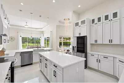 379 25th Street NW, Naples, FL 34120 - Photo 5