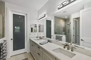 2567 Seychelles Dr, Naples, FL 34112 - Photo 17