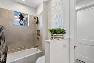 2567 Seychelles Dr, Naples, FL 34112 - Photo 21
