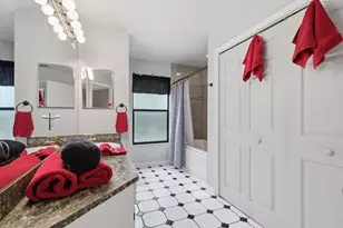 2378 River Reach Dr, Naples, FL 34104 - Photo 33