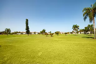 21 High Point Cir E, Naples, FL 34103 - Photo 25