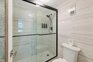 380 Seaview Ct, Marco Island, FL 34145 - Photo 23