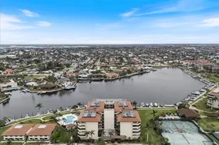 601 Seaview Ct, Marco Island, FL 34145 - Photo 3