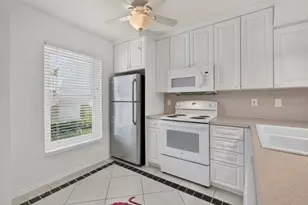 1385 Mainsail Dr, Naples, FL 34114 - Photo 9