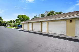 7671 Pebble Creek Cir, Naples, FL 34108 - Photo 35